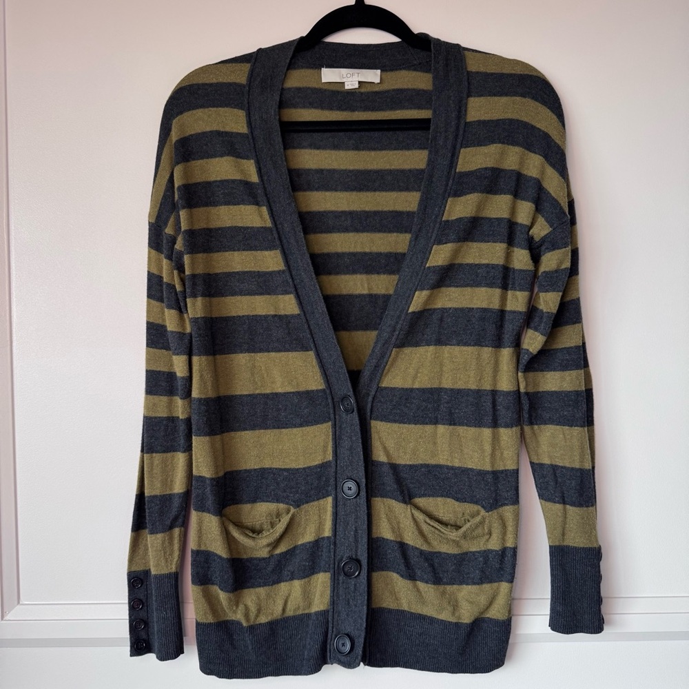 Ann Taylor LOFT Striped Button Cardigan Medium‎ | Green Grey Long Sleeve Sweater
